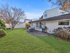 25 March Lane, Westbury NY 11590