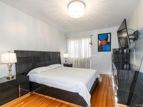 6-8 Wooleys Lane B34, Great Neck NY 11023