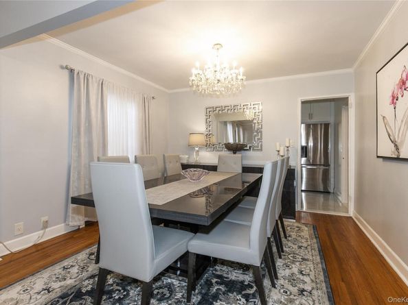 6-8 Wooleys Lane B34, Great Neck NY 11023