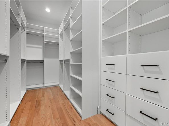 267 Sprucewood Drive, Levittown NY 11756