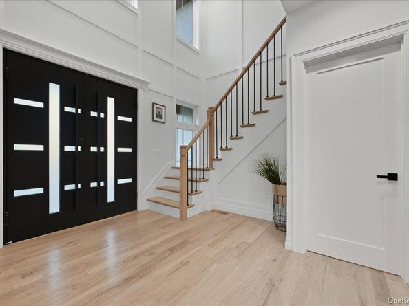 267 Sprucewood Drive, Levittown NY 11756