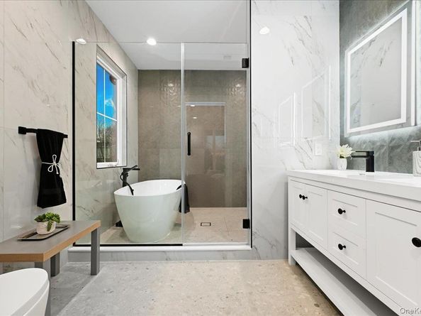 267 Sprucewood Drive, Levittown NY 11756