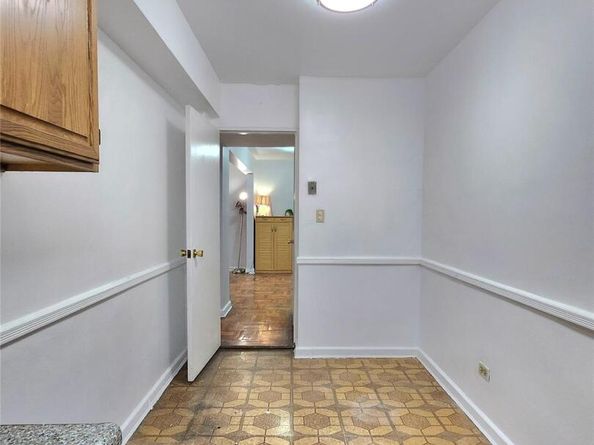 33-27 91 1J, Jackson Heights NY 11372