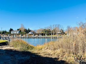 6 Shore Road, Southampton NY 11968