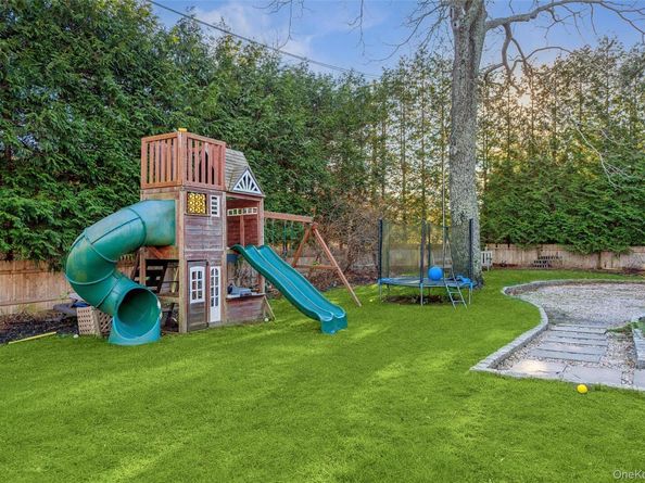 6 Shore Road, Southampton NY 11968