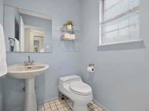 105 Glen Way, Syosset NY 11791