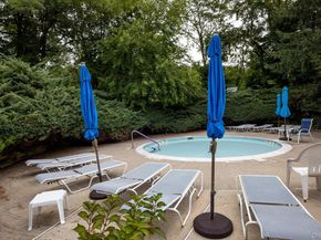 105 Glen Way, Syosset NY 11791