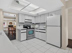 105 Glen Way, Syosset NY 11791