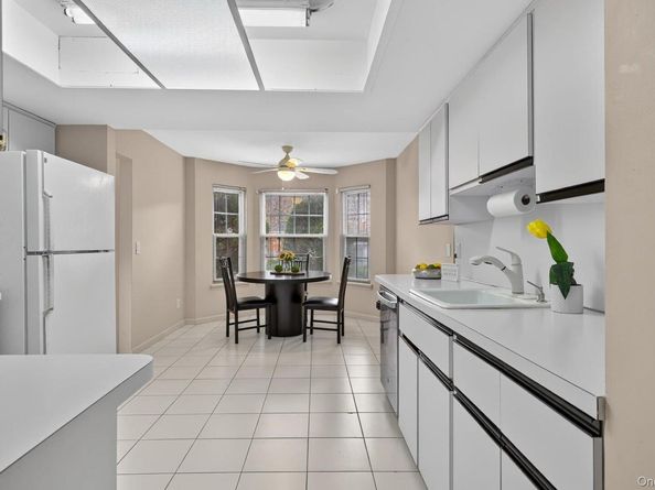 105 Glen Way, Syosset NY 11791