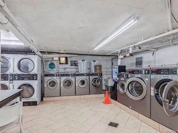 37-21 80TH Street 6, Jackson Heights NY 11372