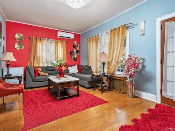 13315 231st Street, Laurelton NY 11413