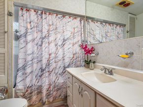 13315 231st Street, Laurelton NY 11413