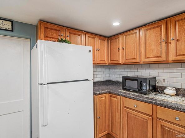 13315 231st Street, Laurelton NY 11413