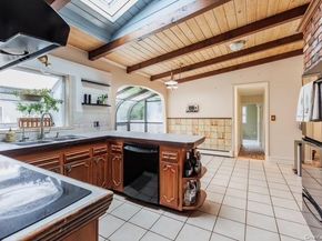 6 Beverly Rd., Oakdale NY 11769