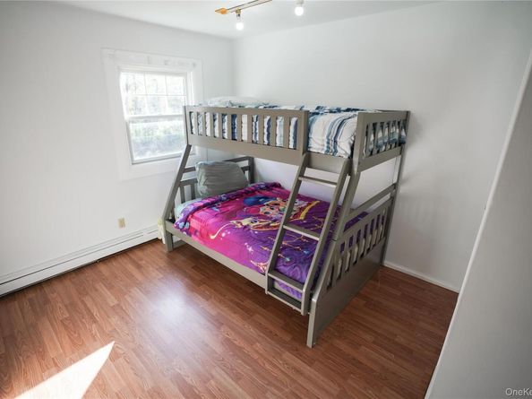 90 Rockland Drive, Jericho NY 11753