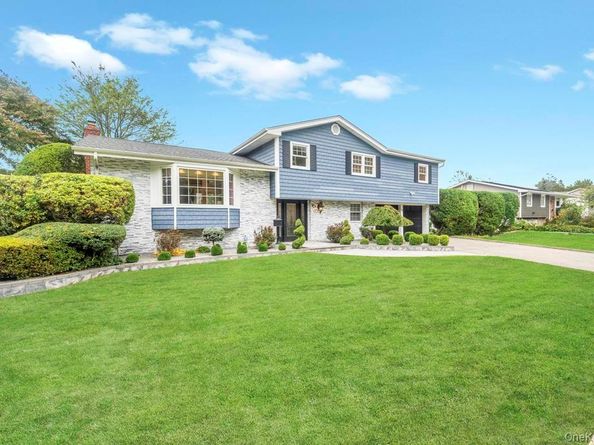 90 Rockland Drive, Jericho NY 11753