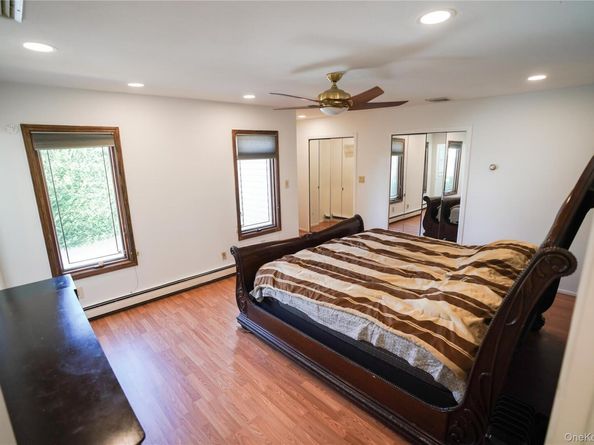 90 Rockland Drive, Jericho NY 11753