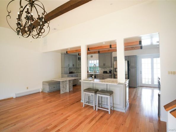 90 Rockland Drive, Jericho NY 11753