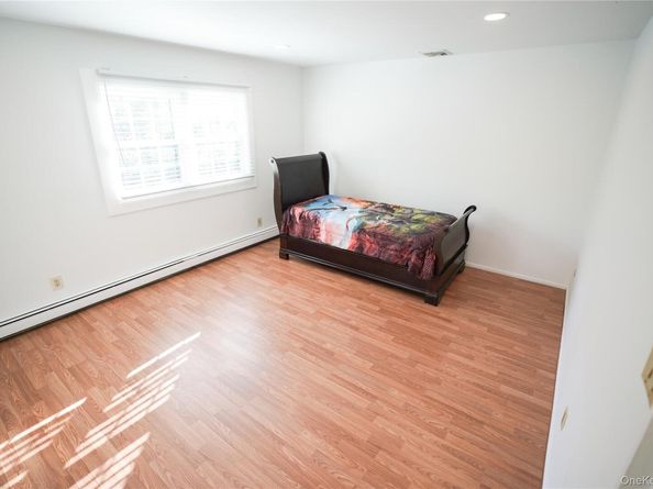 90 Rockland Drive, Jericho NY 11753