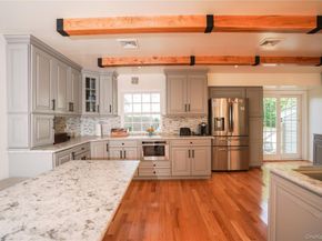 90 Rockland Drive, Jericho NY 11753