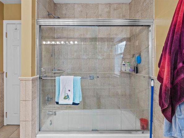 2 Smith Street, Deer Park NY 11729