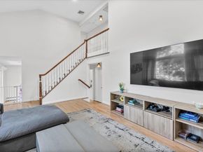 23 Skyview Place, Melville NY 11747