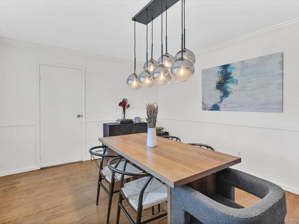 23 Skyview Place, Melville NY 11747