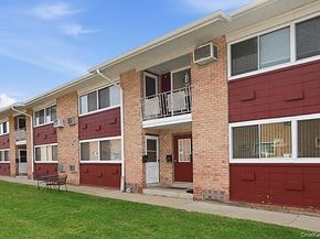 400 Fulton Street 14C, Farmingdale NY 11735