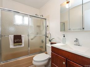 400 Fulton Street 14C, Farmingdale NY 11735