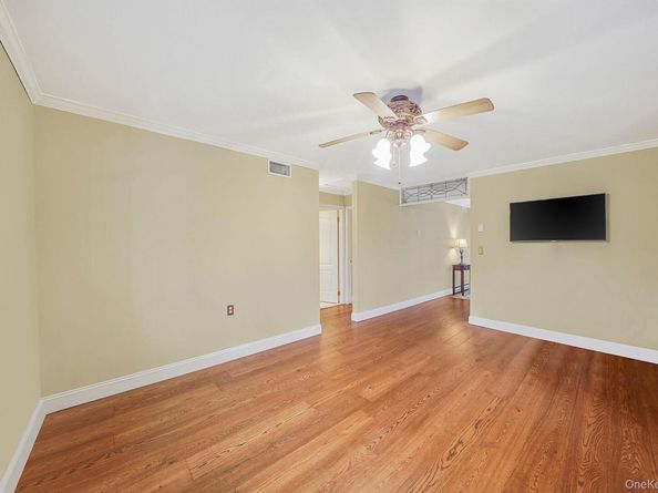 202 Belfast Lane, Ridge NY 11961