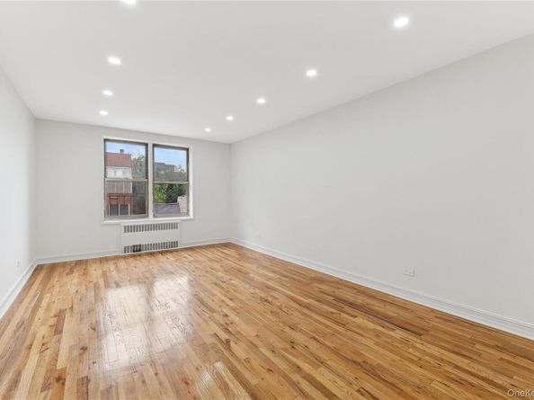 67-30 Clyde Street 2C, Forest Hills NY 11375