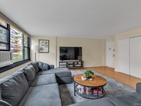 10-21 162 Street 3A, Beechhurst NY 11357