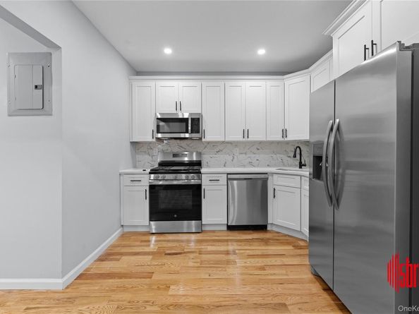 21739 114th Road, Cambria Heights NY 11411