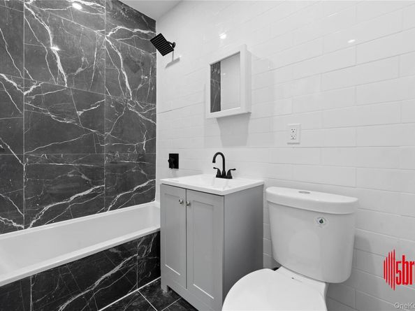 21739 114th Road, Cambria Heights NY 11411