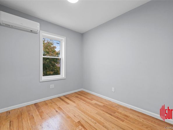 21739 114th Road, Cambria Heights NY 11411