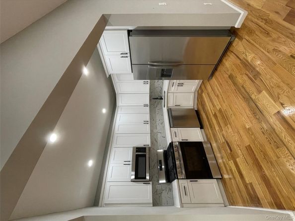 21739 114th Road, Cambria Heights NY 11411