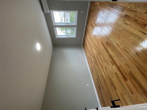 21739 114th Road, Cambria Heights NY 11411