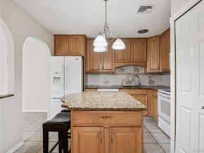 5 Fredricksburg Court, Coram NY 11727