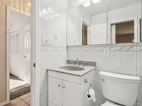 5 Fredricksburg Court, Coram NY 11727