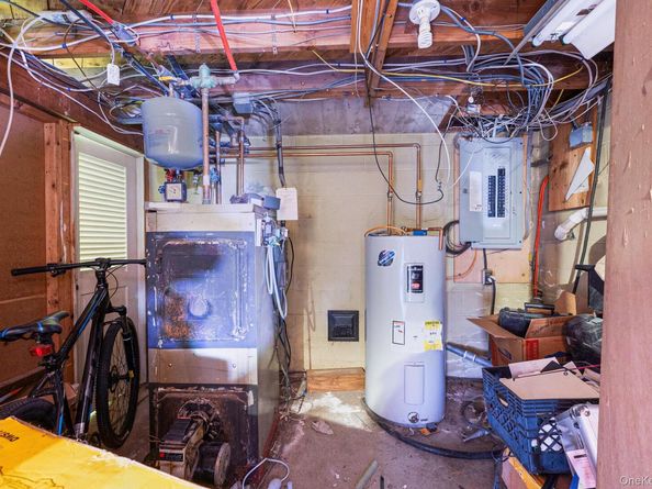 54 Landview Drive, Dix Hills NY 11746