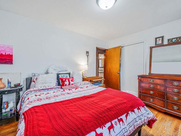 54 Landview Drive, Dix Hills NY 11746