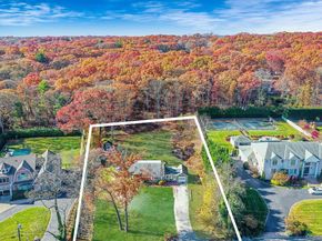 54 Landview Drive, Dix Hills NY 11746
