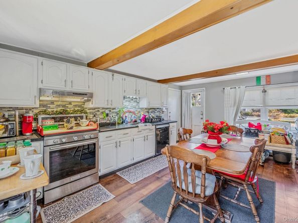 54 Landview Drive, Dix Hills NY 11746