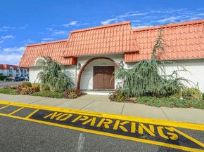 2 Alhambra Drive, Oceanside NY 11572