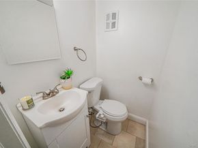 2 Alhambra Drive, Oceanside NY 11572