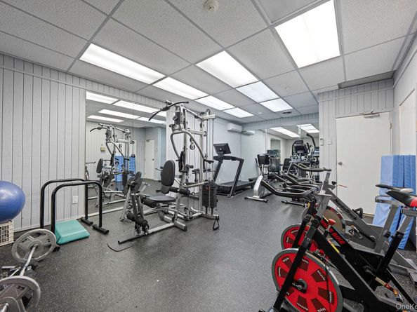 2 Alhambra Drive, Oceanside NY 11572