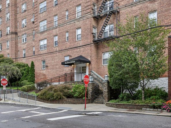 1 Bronxville Road Bronxville Road 4P, Bronxville NY 10708
