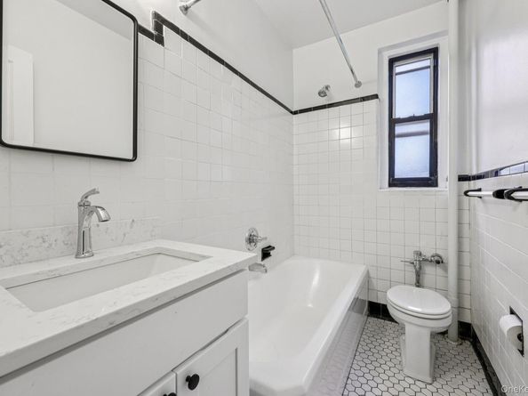 1 Bronxville Road Bronxville Road 4P, Bronxville NY 10708
