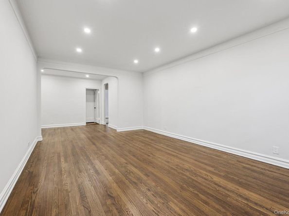 1 Bronxville Road Bronxville Road 4P, Bronxville NY 10708