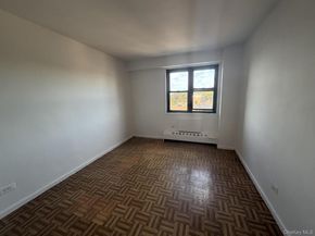 Undisclosed Address #924280, Kew Gardens NY 11415